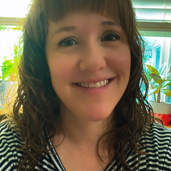 Meet your Posher, Nicolette - Picture 4 of 5